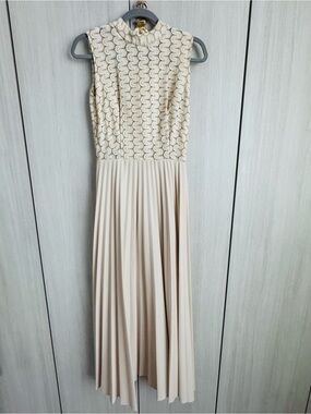 Vintage Bayberry Sleeveless Cream Pleated Maxi Dress with Jacket/belt